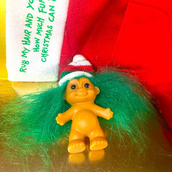 RUSS BERRIE VINTAGE CHRISTMAS TROLLS WITH HATS & POCKET XMAS STOCKINGS RARE - Picture 7 of 16